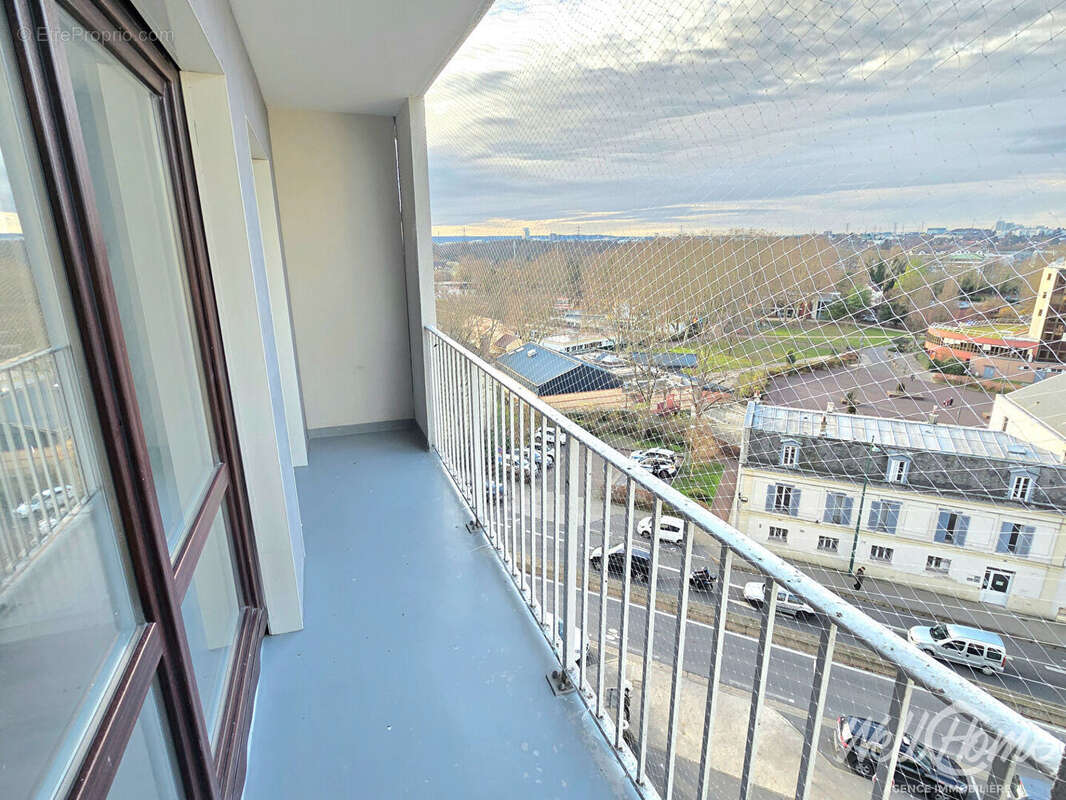 Appartement à SAINT-OUEN-L'AUMONE