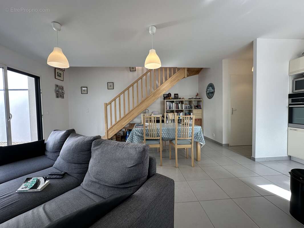 Maison à SAINT-GEORGES-DE-DIDONNE