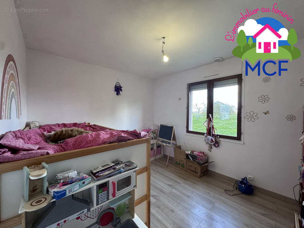 Chambre - Maison à GILLES