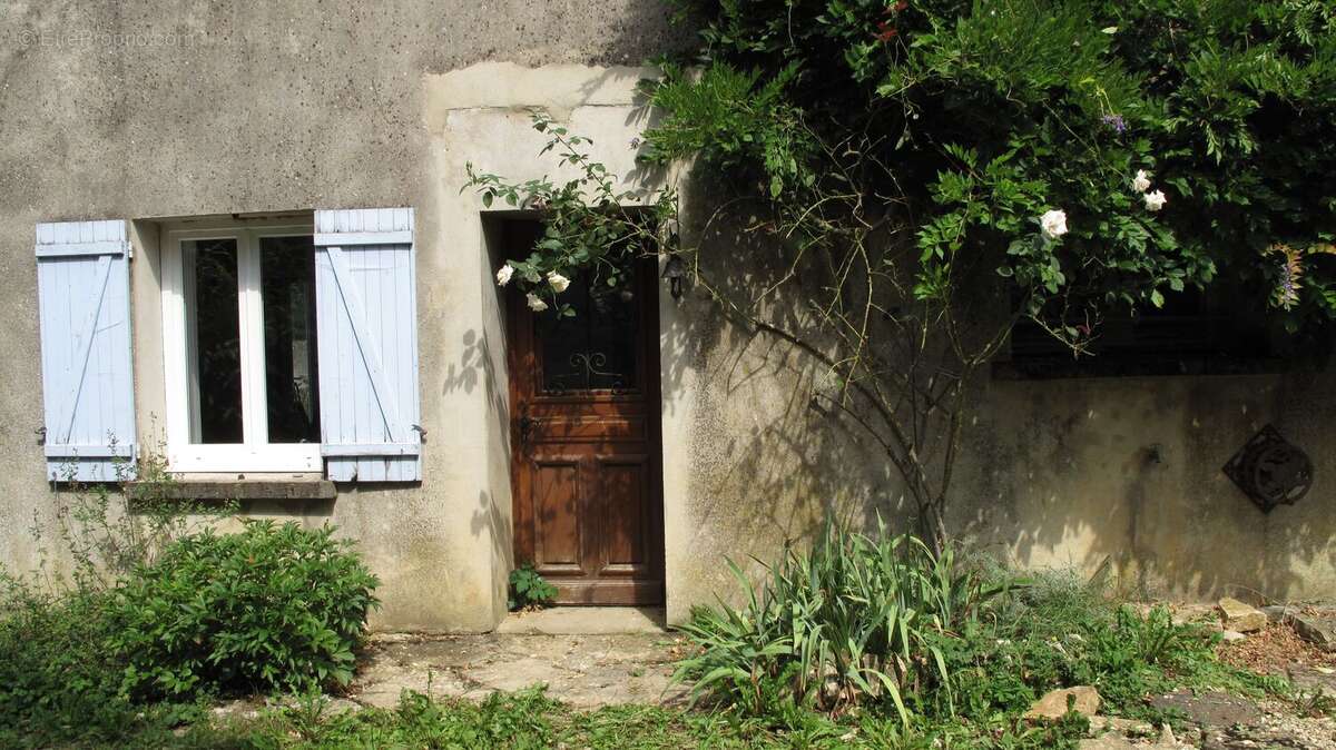 À Vendre ancienne maison Secteur Voutenay Sur Cure - photo 5
