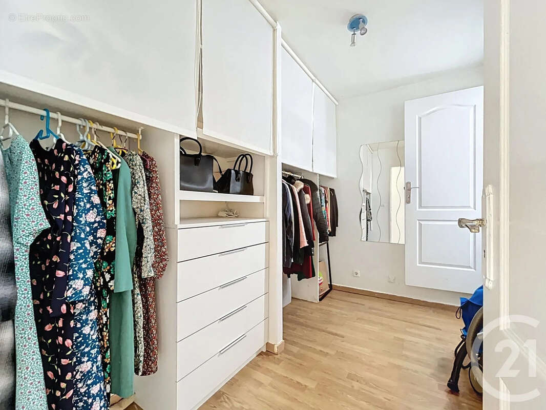 Maison à VERT-SAINT-DENIS