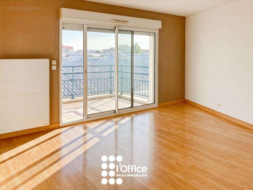 Appartement Les Sables D Olonne 3 pièce(s) 64 m2 - photo 2