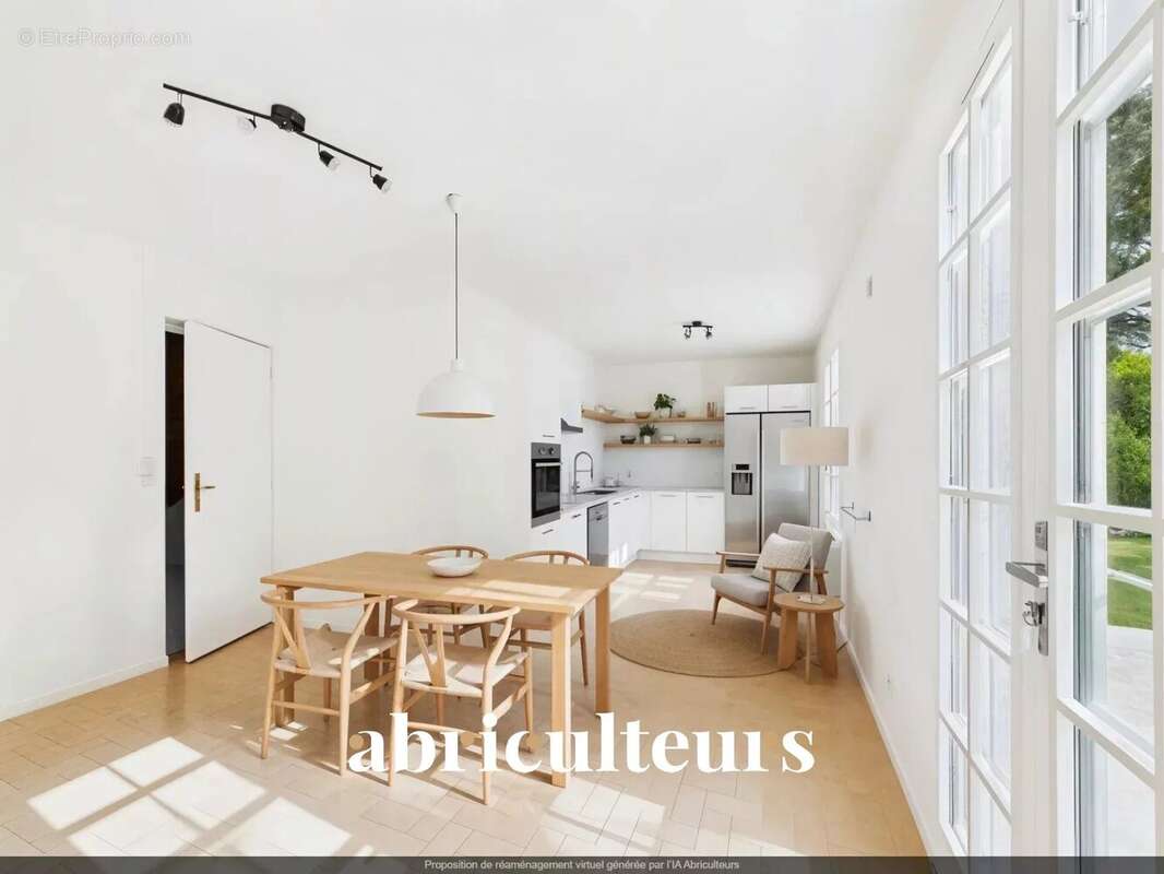 Maison à AVILLY-SAINT-LEONARD