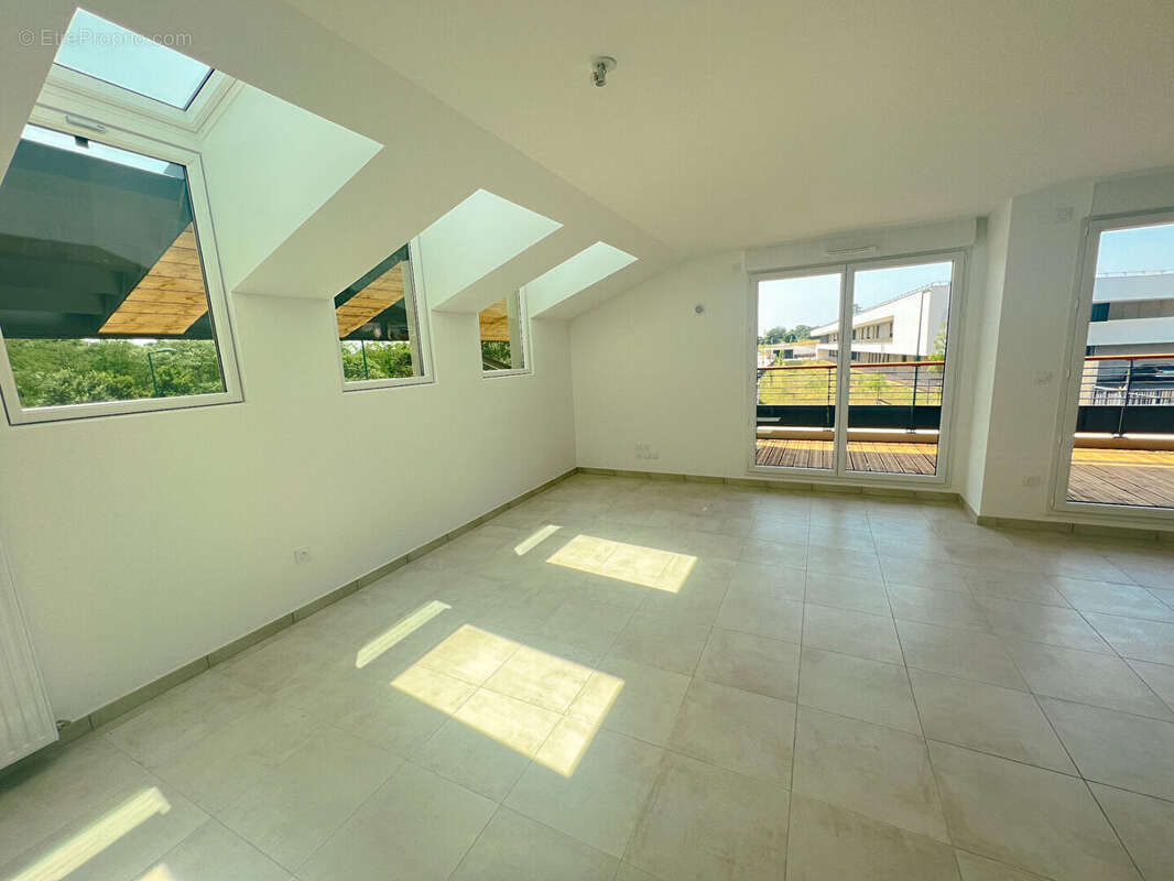 Appartement à ESCALQUENS