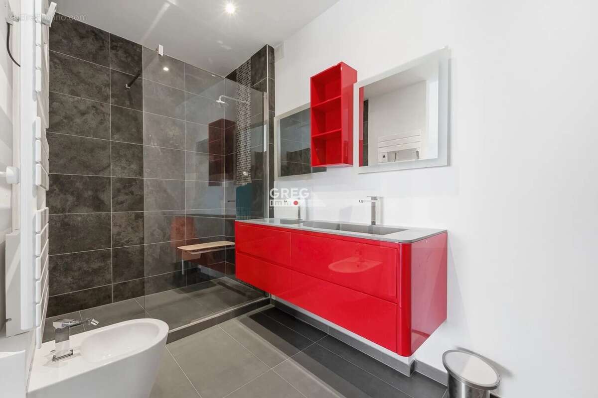 Appartement à VILLENEUVE-LOUBET