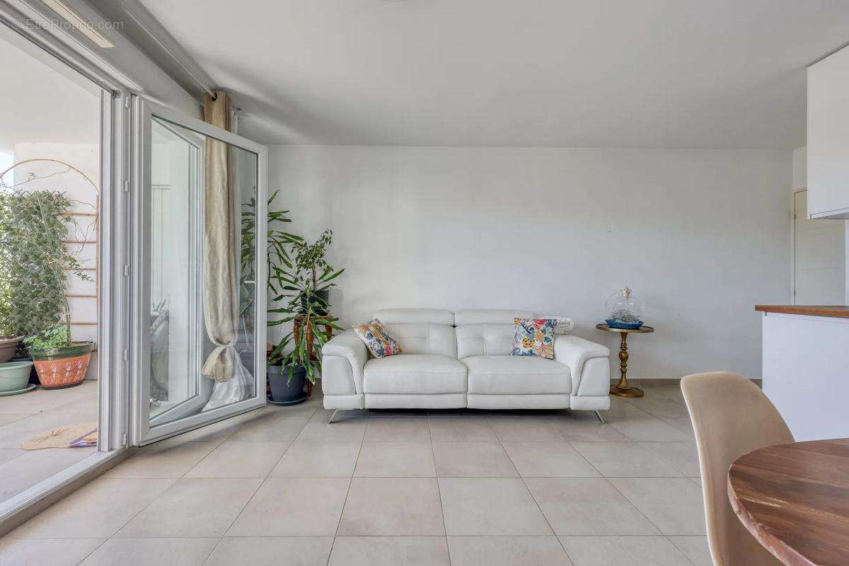 Appartement à MARSEILLE-14E