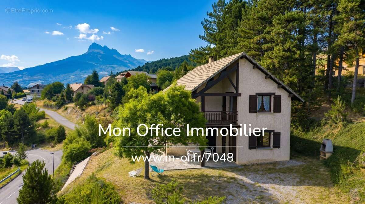 Maison à EMBRUN