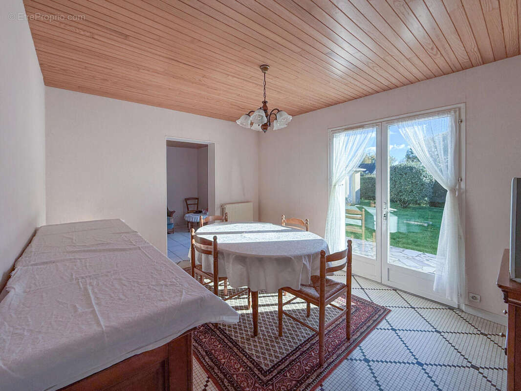 ROLLAND 18 - Maison à LA CHAPELLE-THOUARAULT