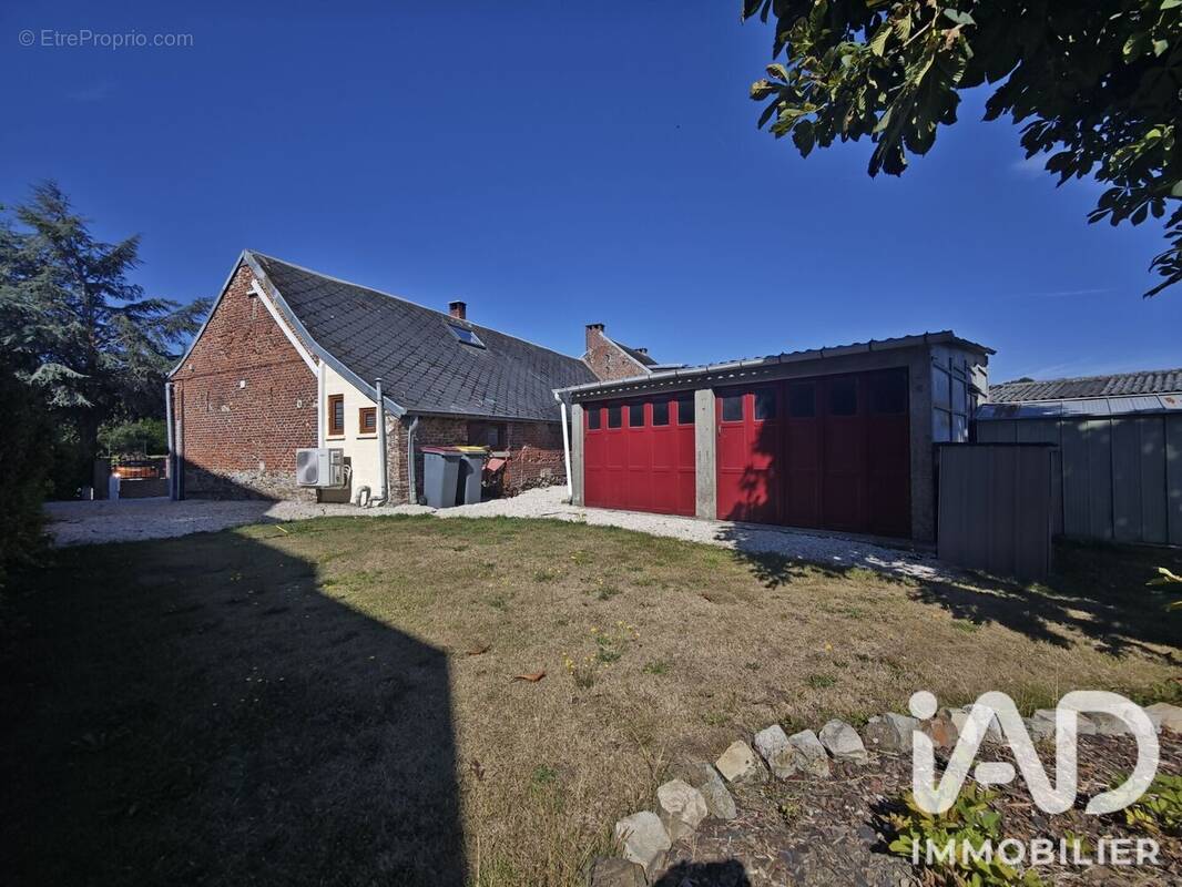 Photo 1 - Maison à BOUSSIERES-SUR-SAMBRE