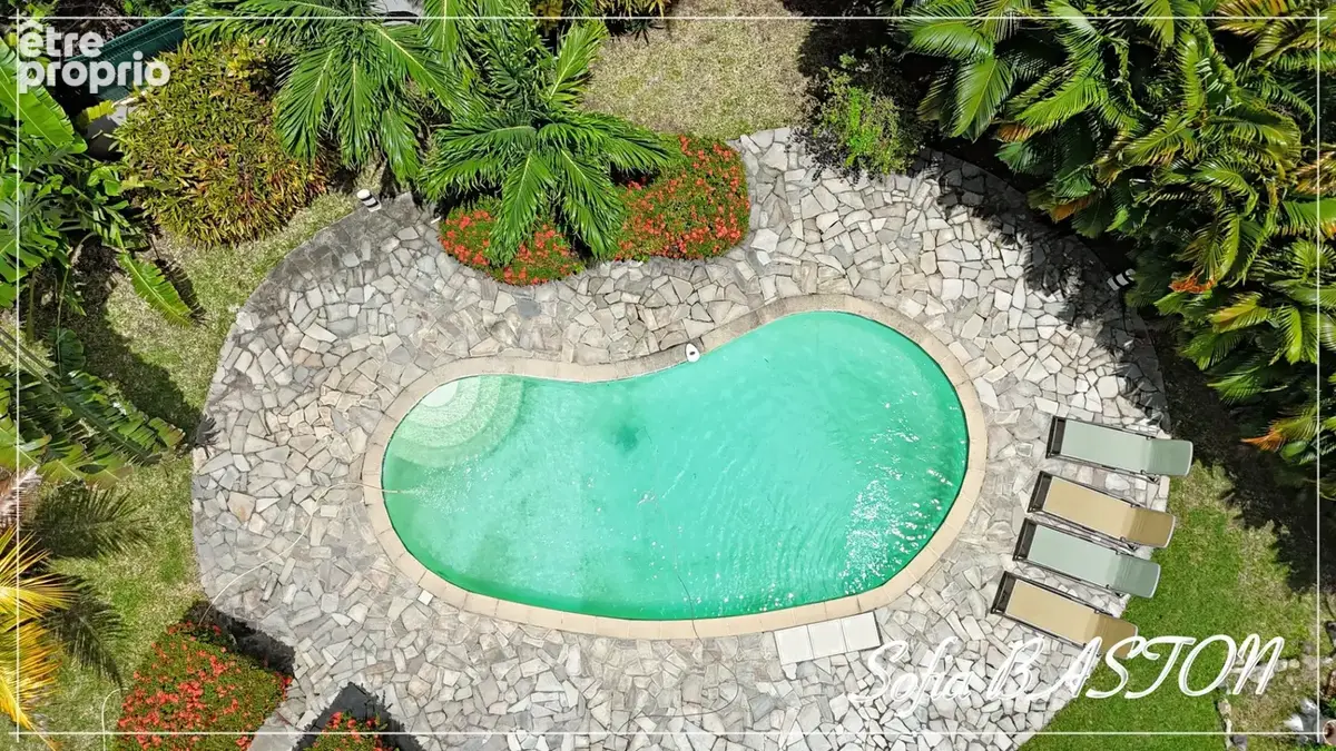 Sainte-Anne Plage – Villa T7 de 220 m²hab.+ 231m2 de terrasses - Piscine - bungalows annexes– Terrain 1 409 m² – Martinique (972 - photo 4