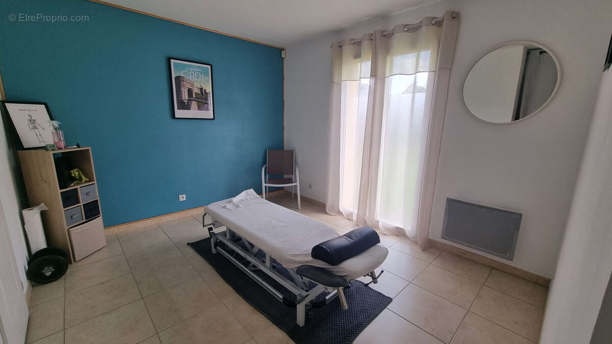 Commerce à SAINT-GERMAIN-LA-BLANCHE-HERBE