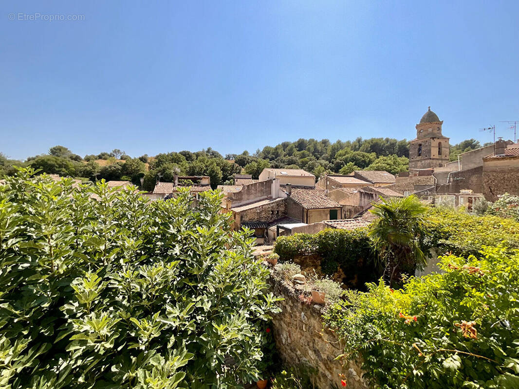 Appartement à ROGNES