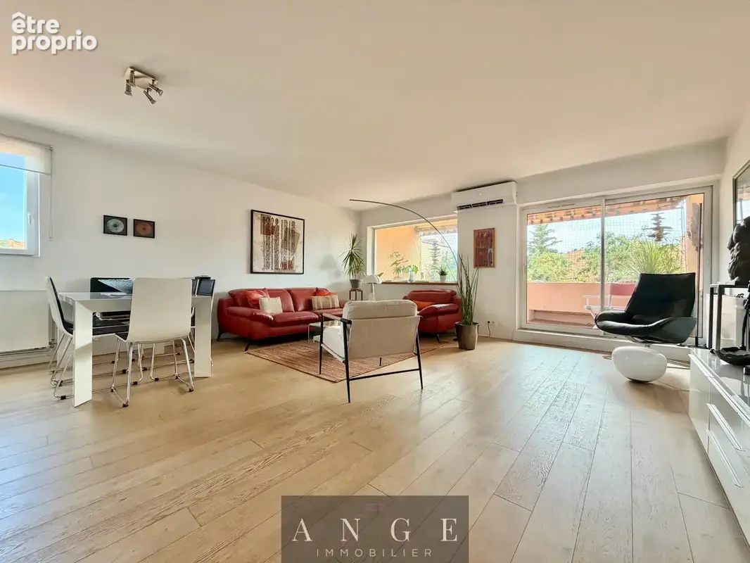 Appartement à LE PRADET