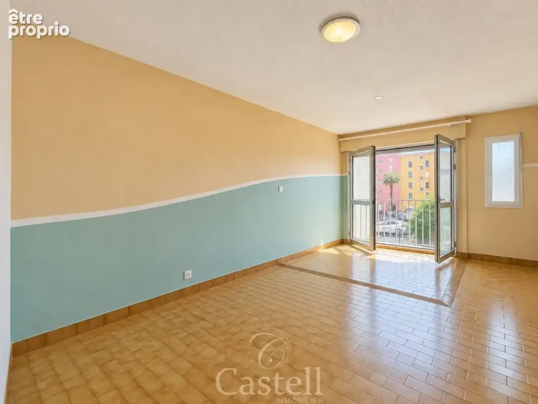 ***appartement t2 avec parking  centre port du cap d'agde*** - photo 3