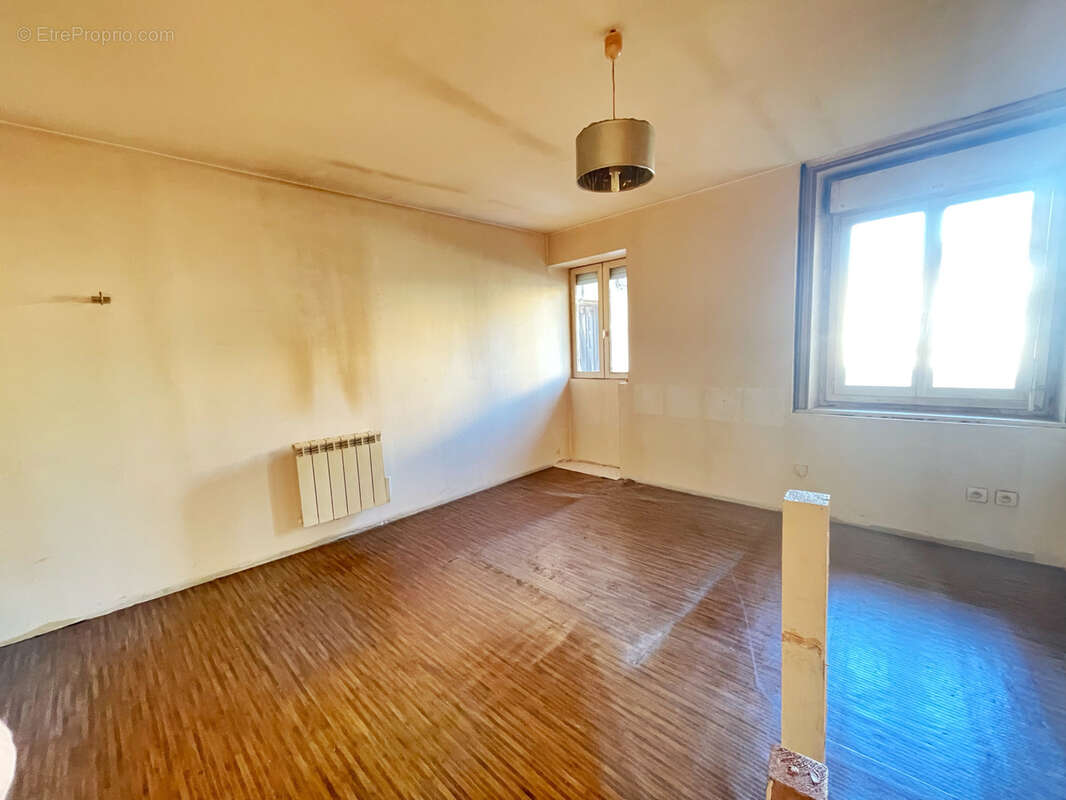Appartement à GIVORS