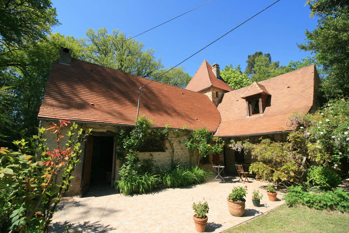 Maison à LA CHAPELLE-AUBAREIL