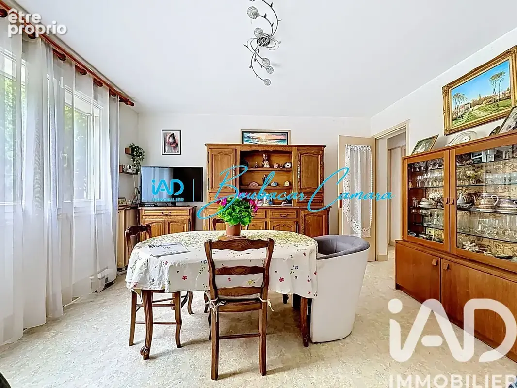Photo 1 - Appartement à HOUILLES