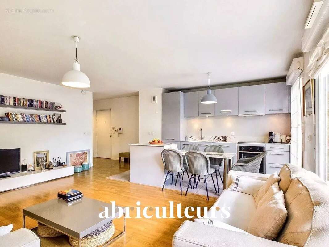 Appartement à RUEIL-MALMAISON