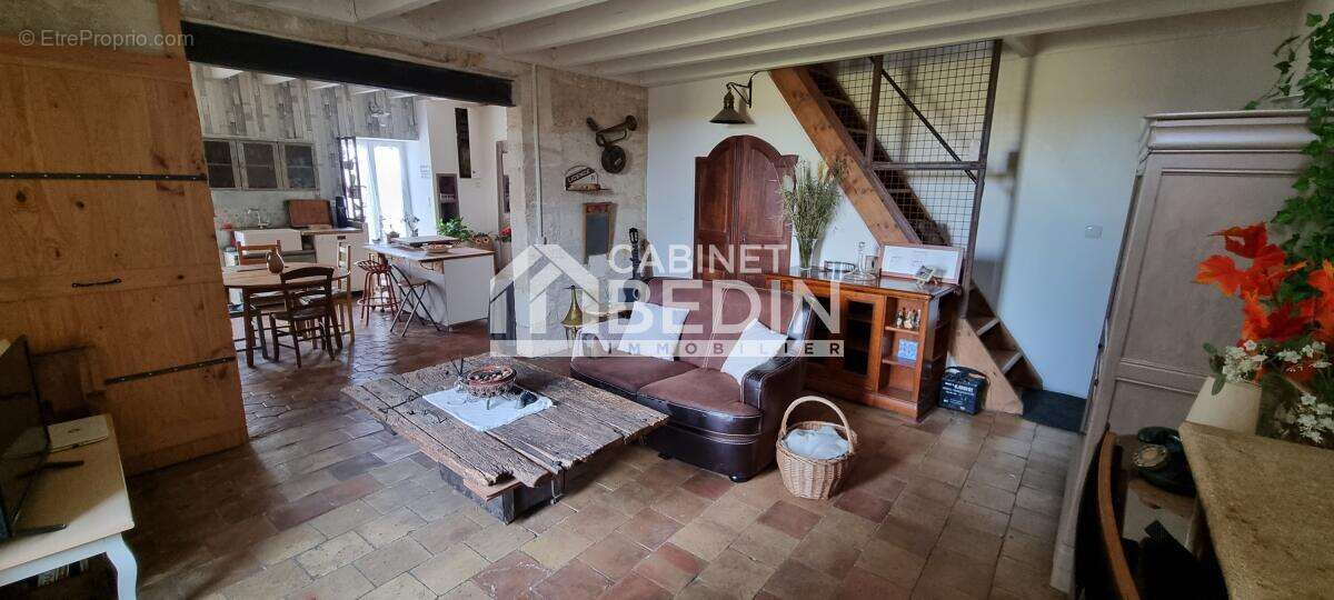 Maison à SAINT-ANDRE-DE-CUBZAC