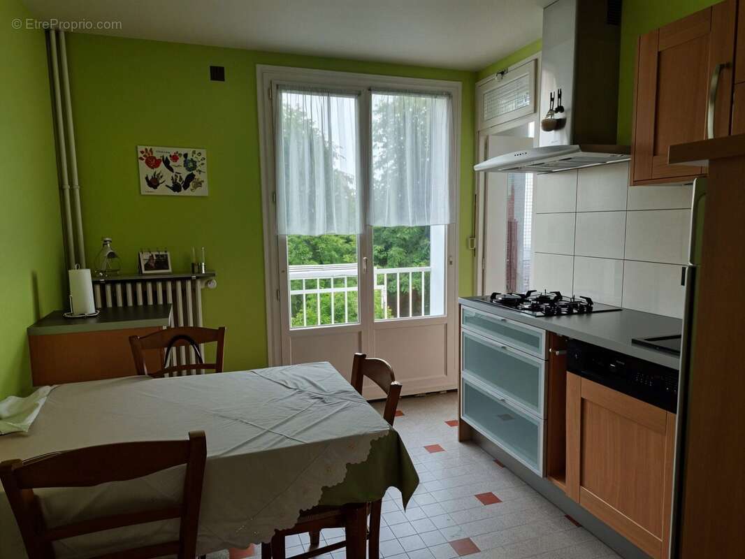 Appartement à SAINT-ETIENNE