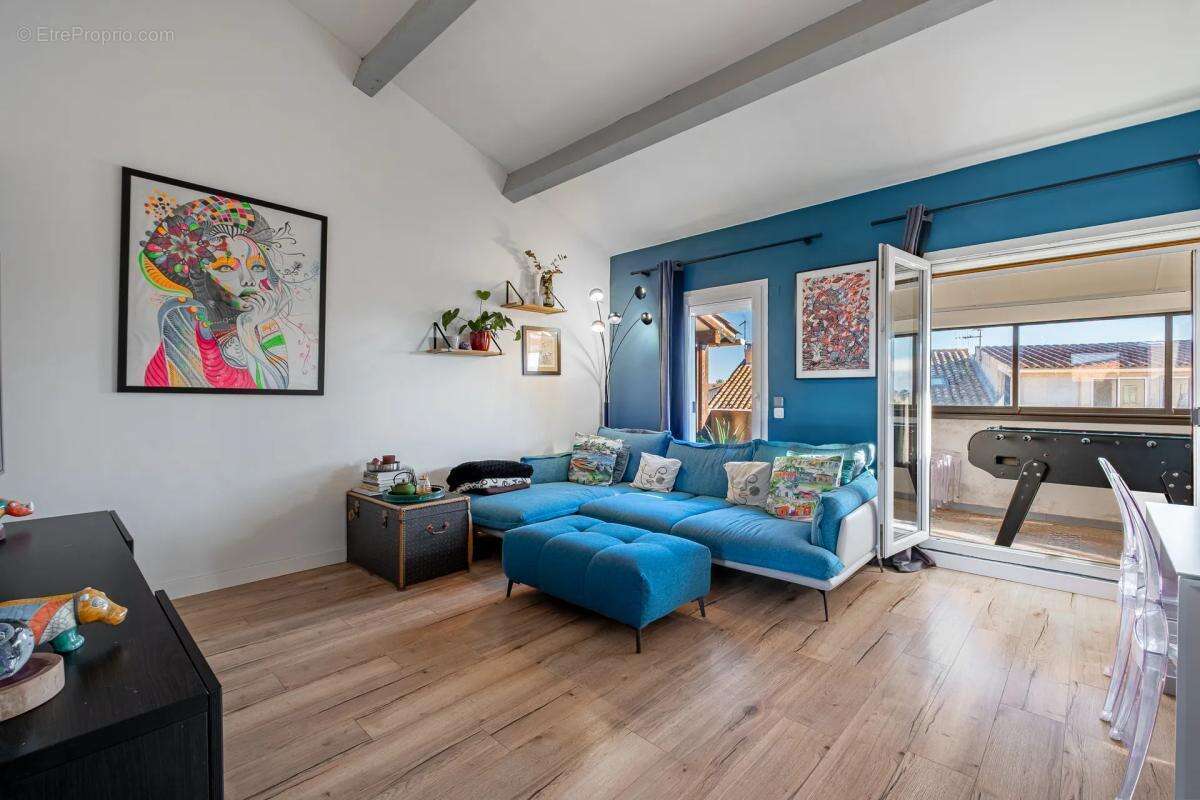 Appartement à COGOLIN