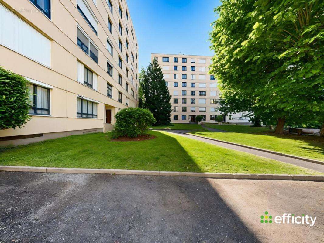 Appartement à LIMAS