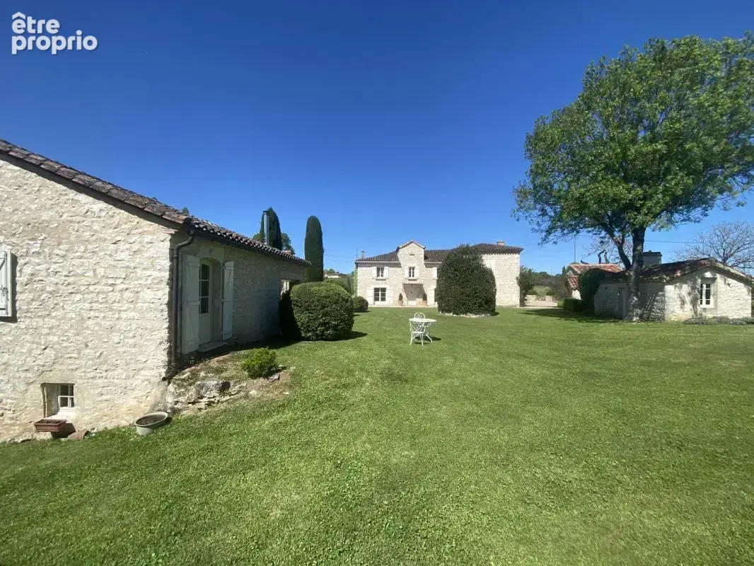 Propriété d ´Exception - photo 4