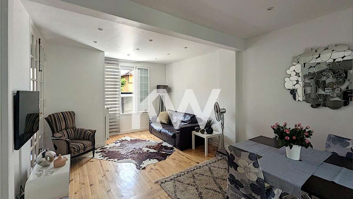 Maison à MONTMORENCY