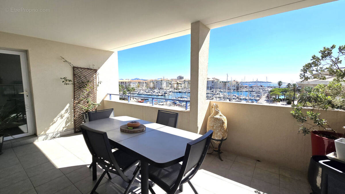 Appartement à FREJUS