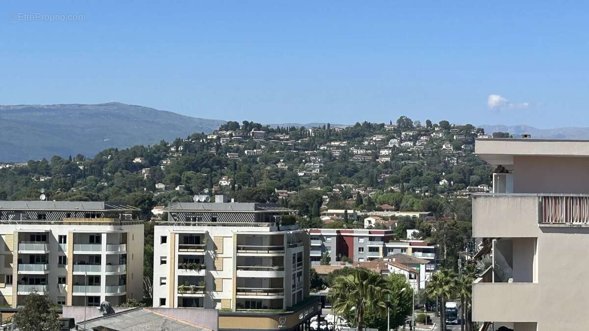 Appartement à LE CANNET