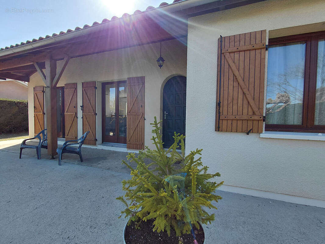 Maison à PUGNAC