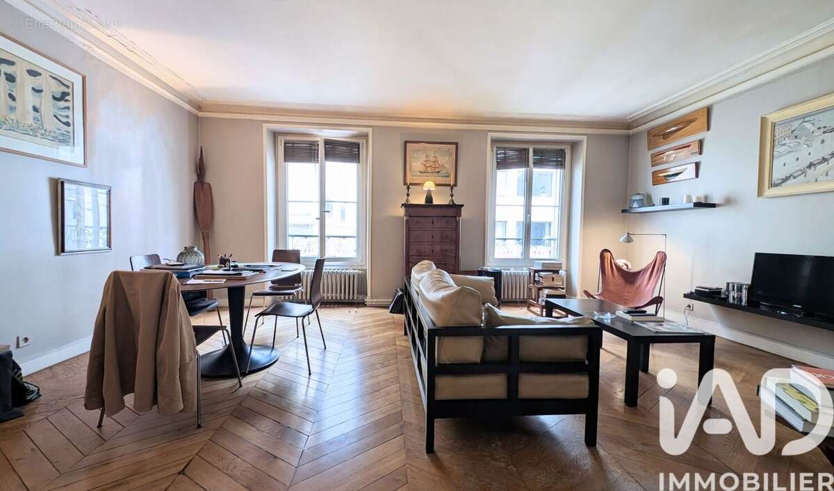 Photo 4 - Appartement à PARIS-16E