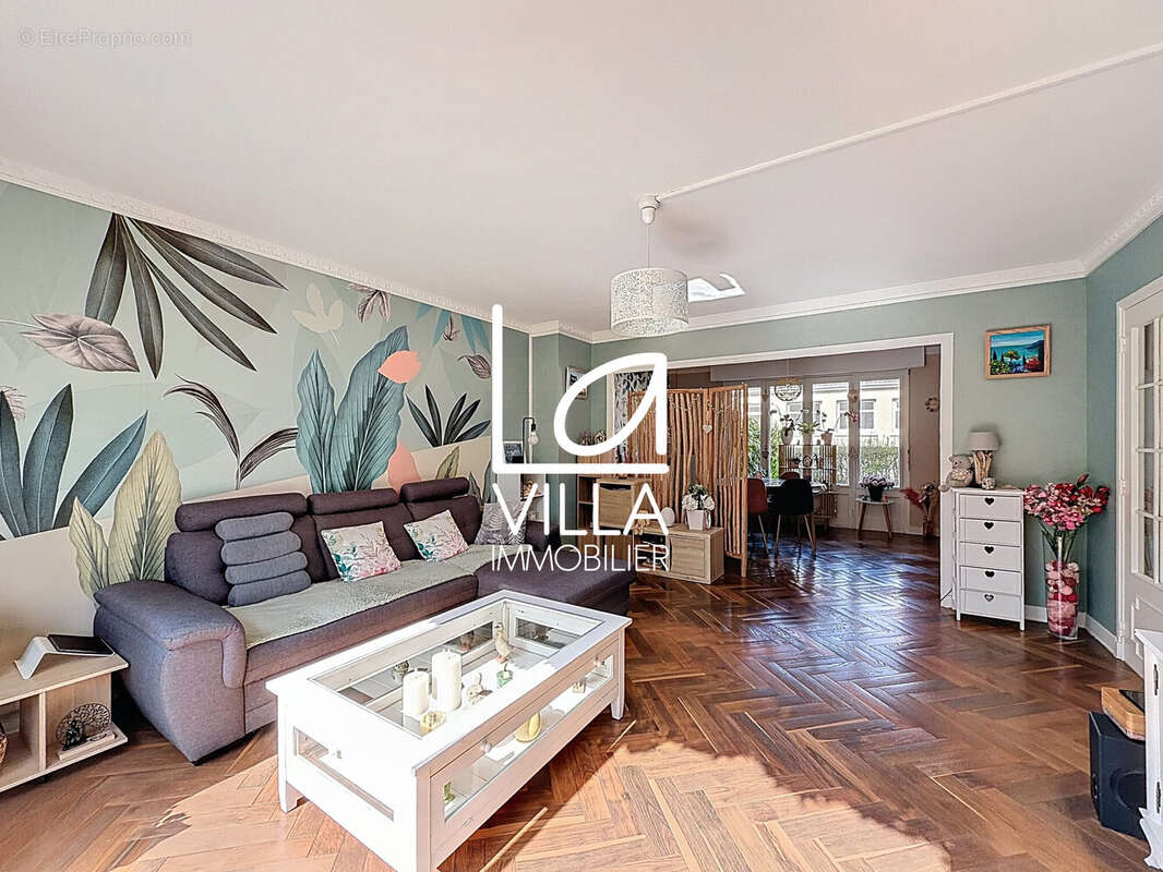 Maison à SAINT-MARTIN-BOULOGNE