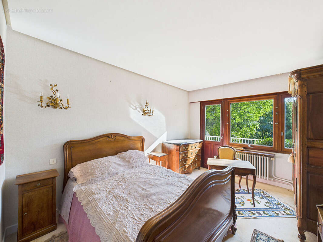 Maison d'architecte 300m²  sur  parcelle 27000m² montelimar 26200 - photo 10
