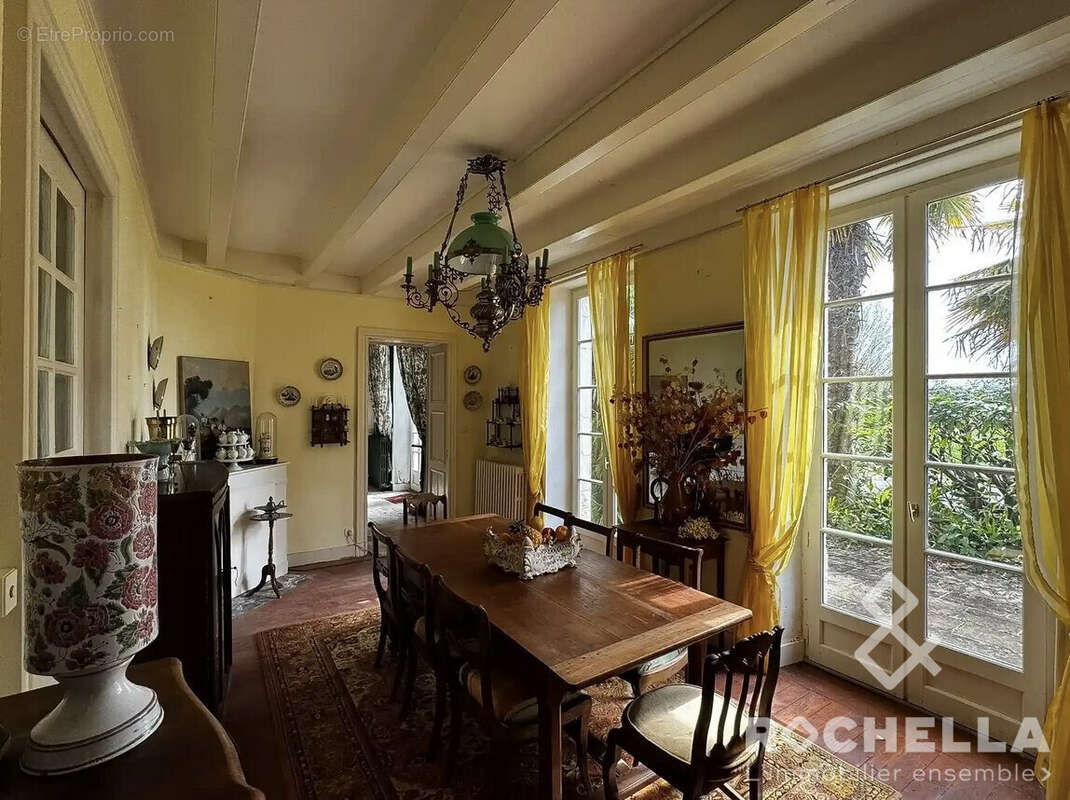 Maison à DOEUIL-SUR-LE-MIGNON