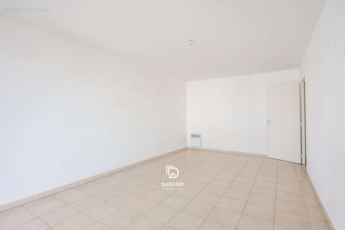 Appartement - terrasses - parking -  chutes-lavie 13004 marseille - photo 3