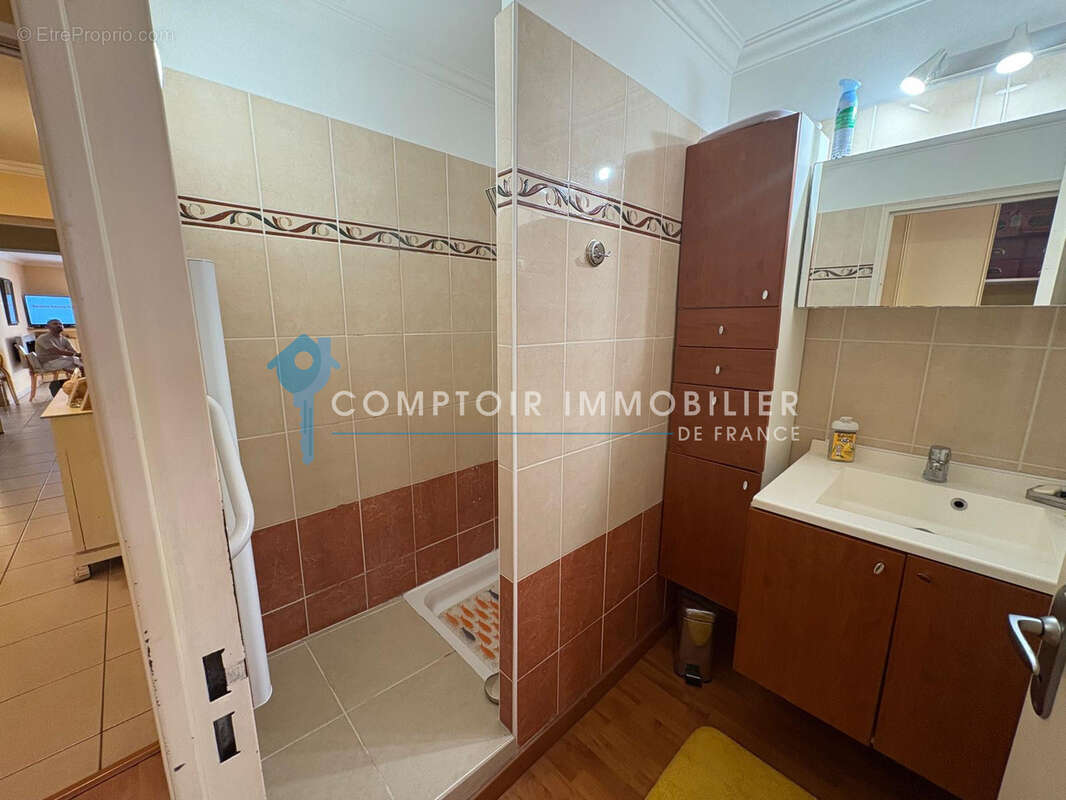 Appartement à acheter avec terrasse balcon 8 pièces à Sète, quartier Victor Hugo - photo 12