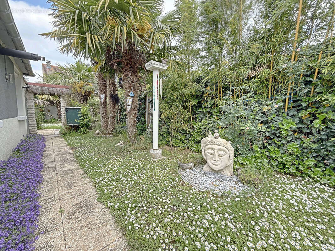 Maison à CORBENY