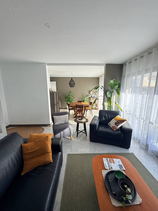 Appartement à MARSEILLE-9E