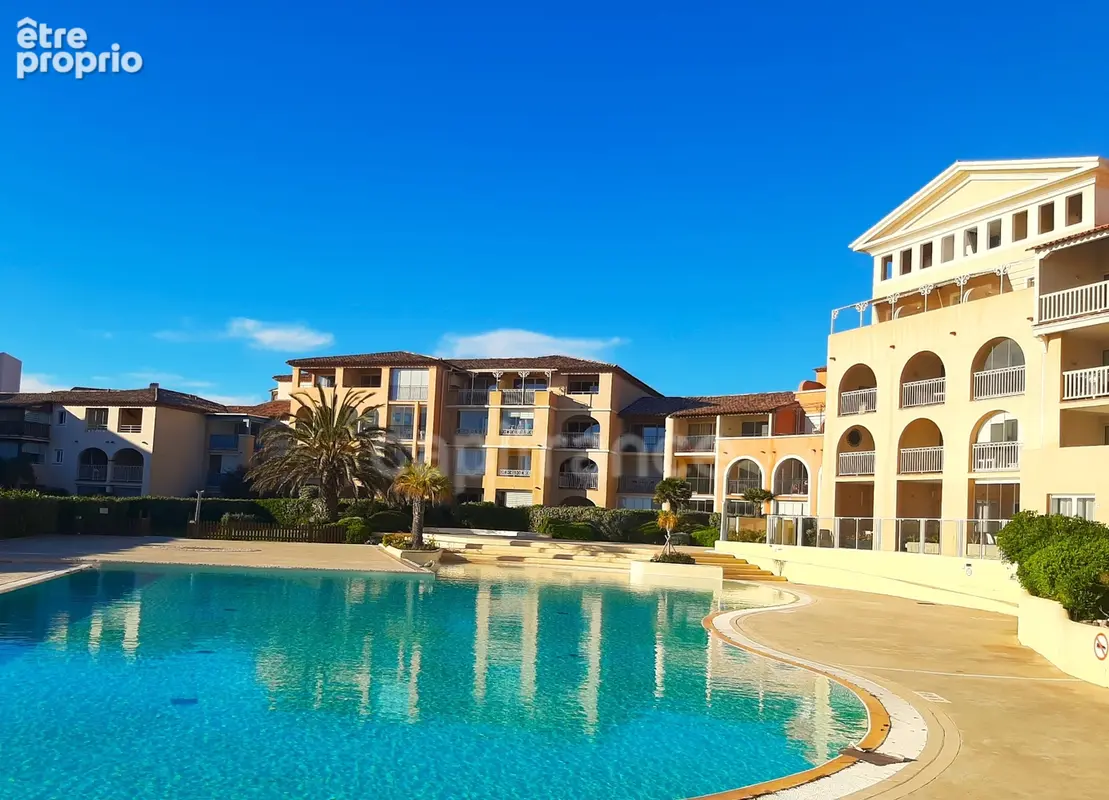 Appartement à SIX-FOURS-LES-PLAGES
