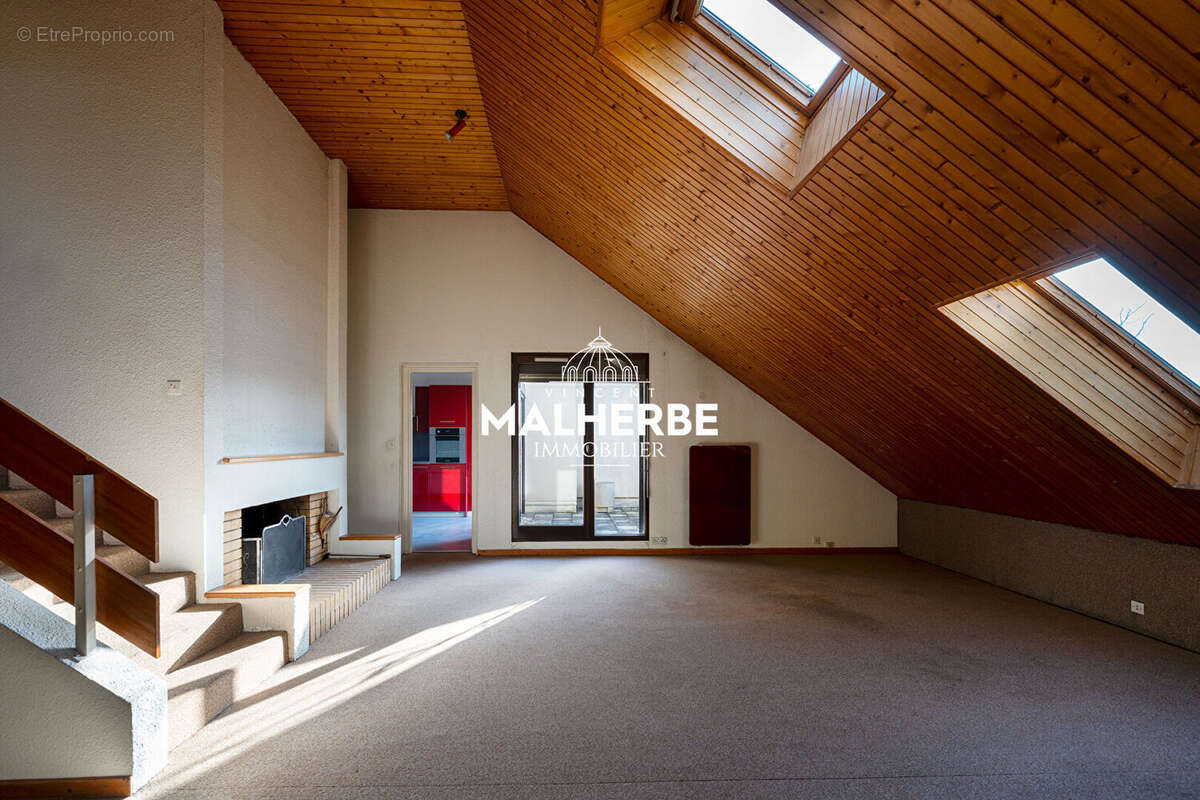 Appartement à JARVILLE-LA-MALGRANGE