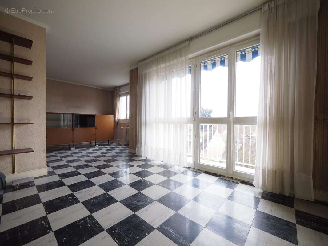 Appartement à BOIS-D'ARCY