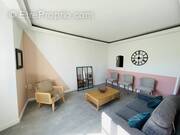 Appartement à CONTES