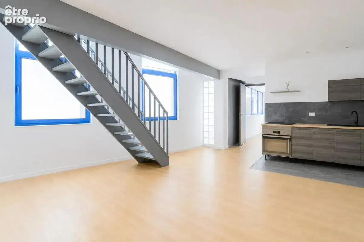 Immeuble loué avec deux appartements à Douai - photo 1