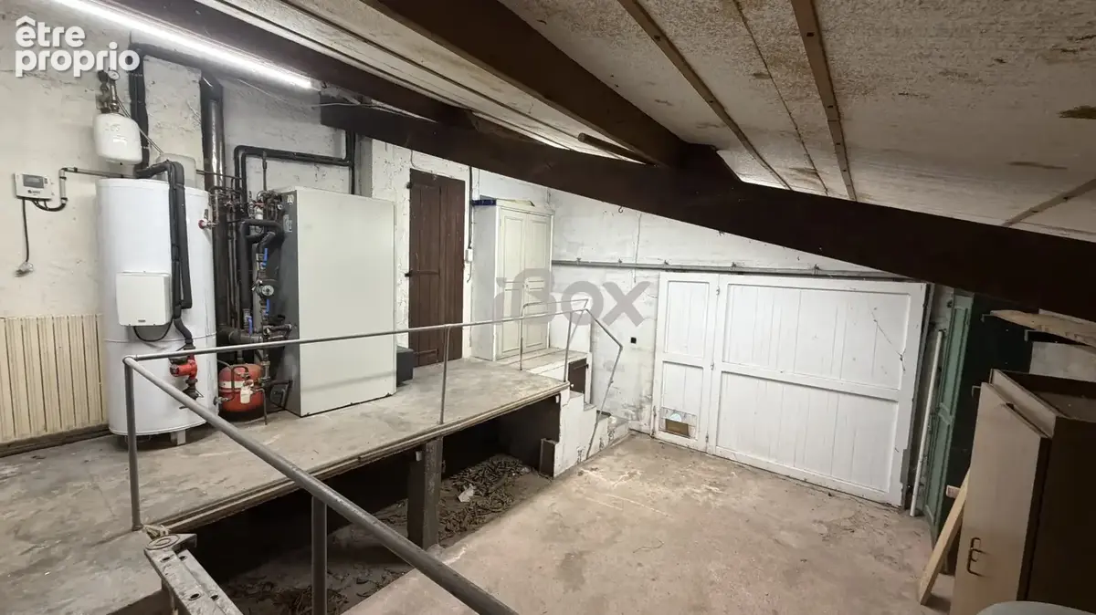 GONFARON- Maison sur un terrain de 16 000m2, nombreuses dépendances - photo 19