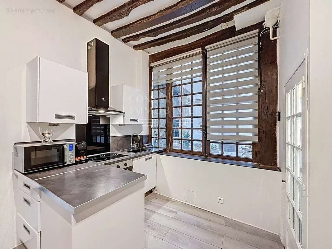 Appartement à PARIS-5E