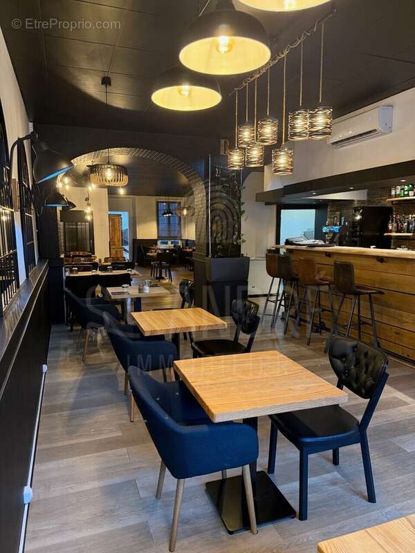 Commerce à LA COTE-SAINT-ANDRE