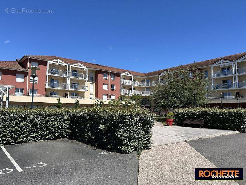 Appartement à MONTROND-LES-BAINS