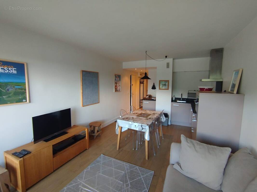 Appartement à BESSE-ET-SAINT-ANASTAISE