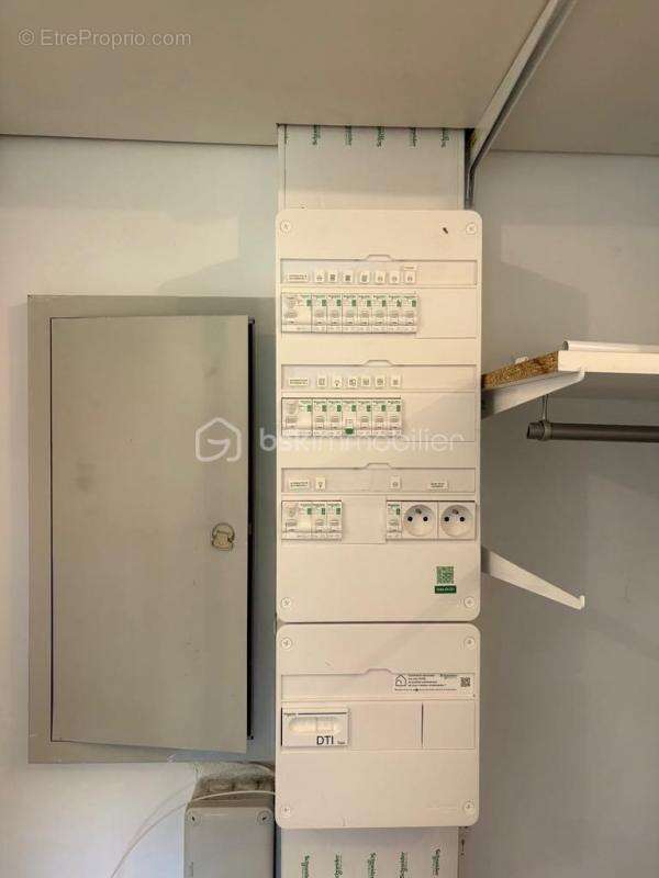 Appartement à BAGNOLS-SUR-CEZE